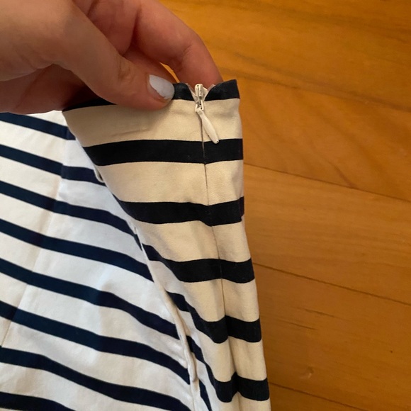 Striped high rise shorts - Picture 2 of 5